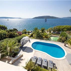 5 bedroom beachfront villa with pool on Ciova Island, Trogir, sleeps 12